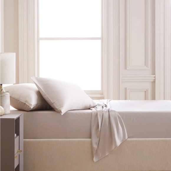 NWT- Quince Bamboo Sheet Set. - Picture 3 of 3